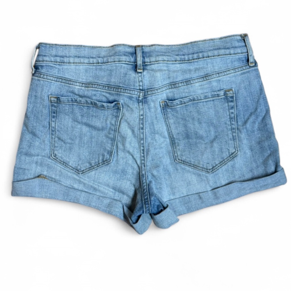 **SOLD** Old Navy "Boyfriend" Mid-Rise Distressed Denim Shorts - Size 8 - Picture 6 of 8